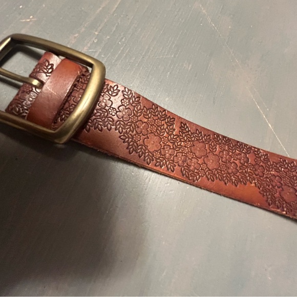 Leather Lucky Brand belt ✨ - Picture 3 of 8